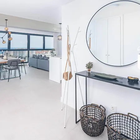 Lme10.3a - Bright Modern Flat With Amazing Terrace *