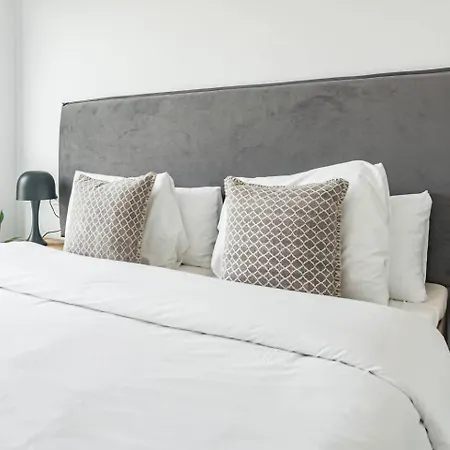 Lme10.3a - Bright Modern Flat With Amazing Terrace